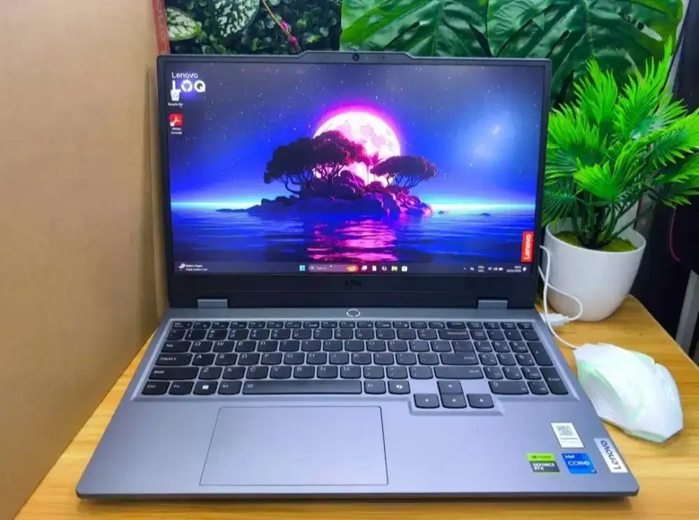 Lenovo LOQ 15IRX9 Ci7-13650HX/32GB/512GB,RTX 4050 6GB,
Garansi
On 2027