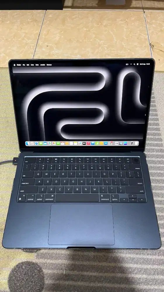 Macbook air M2 8/256