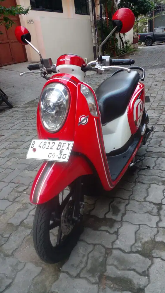 Honda Scoopy esp tahun 2015.