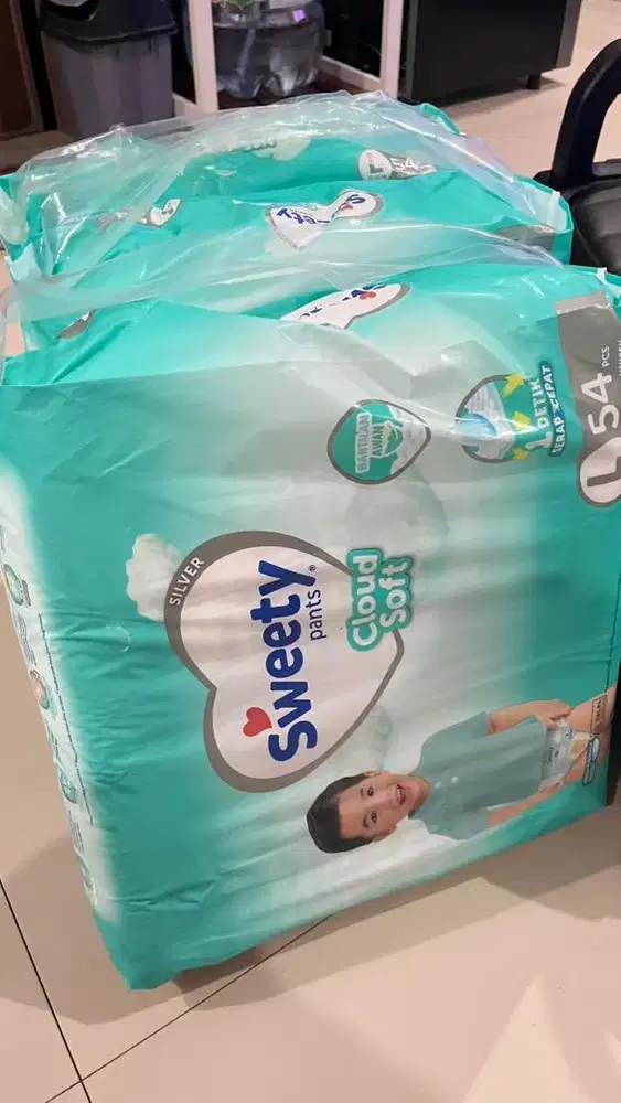 Pempers Sweety Silver L (54 Pcs) Berkah