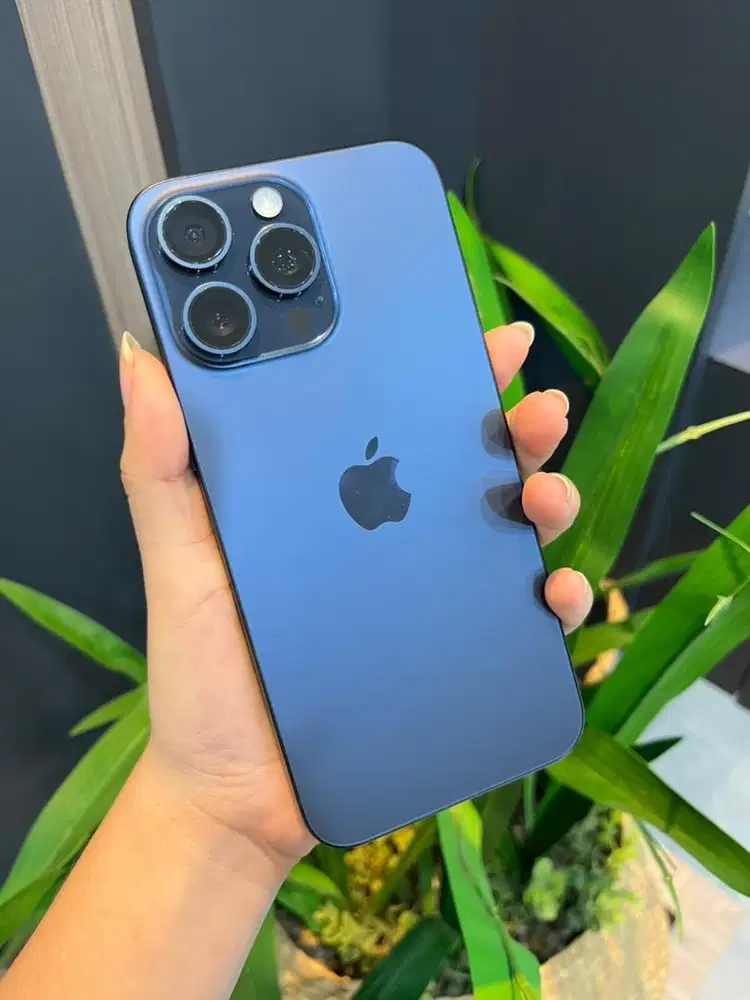 IPHONE 15 PM 256GB BLUE EX RESMI INDO