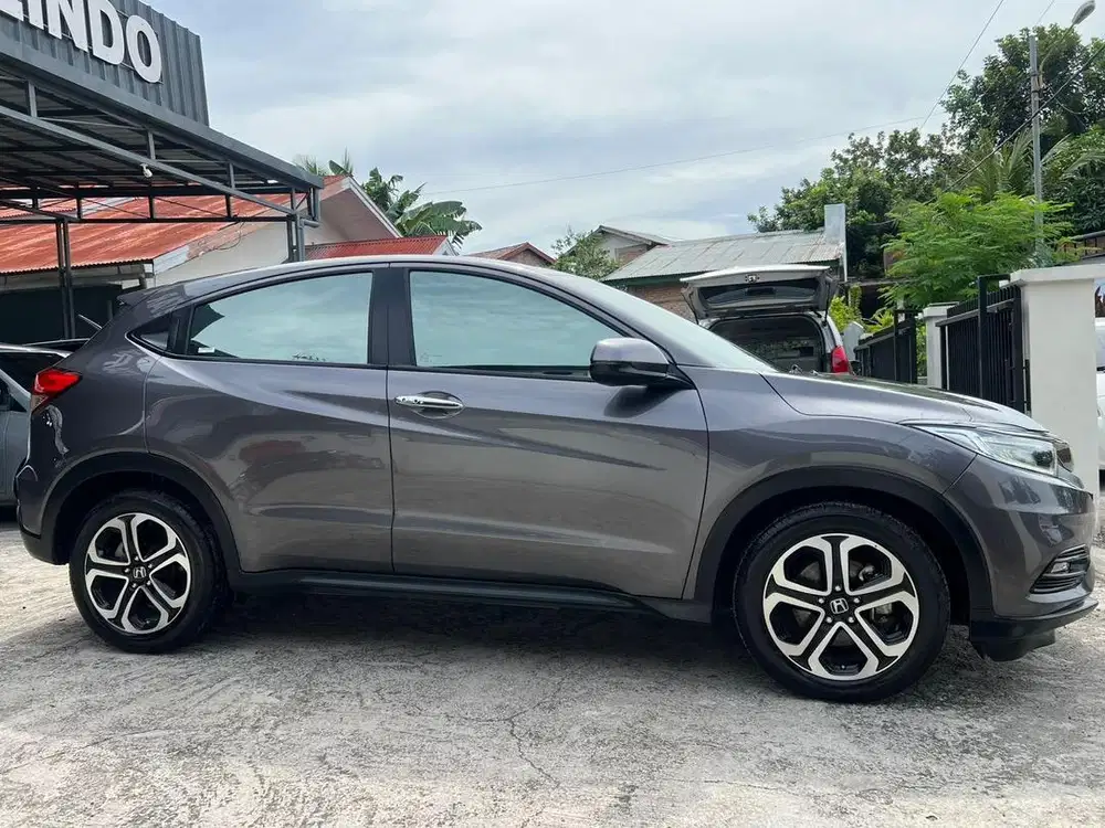 HRV E CVT Spesial Edition 2020 pemakaian 21 BA pajak panjang