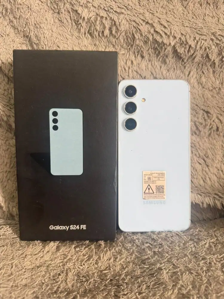 SAMSUNG S24 FE 8/256 LIKE NEW