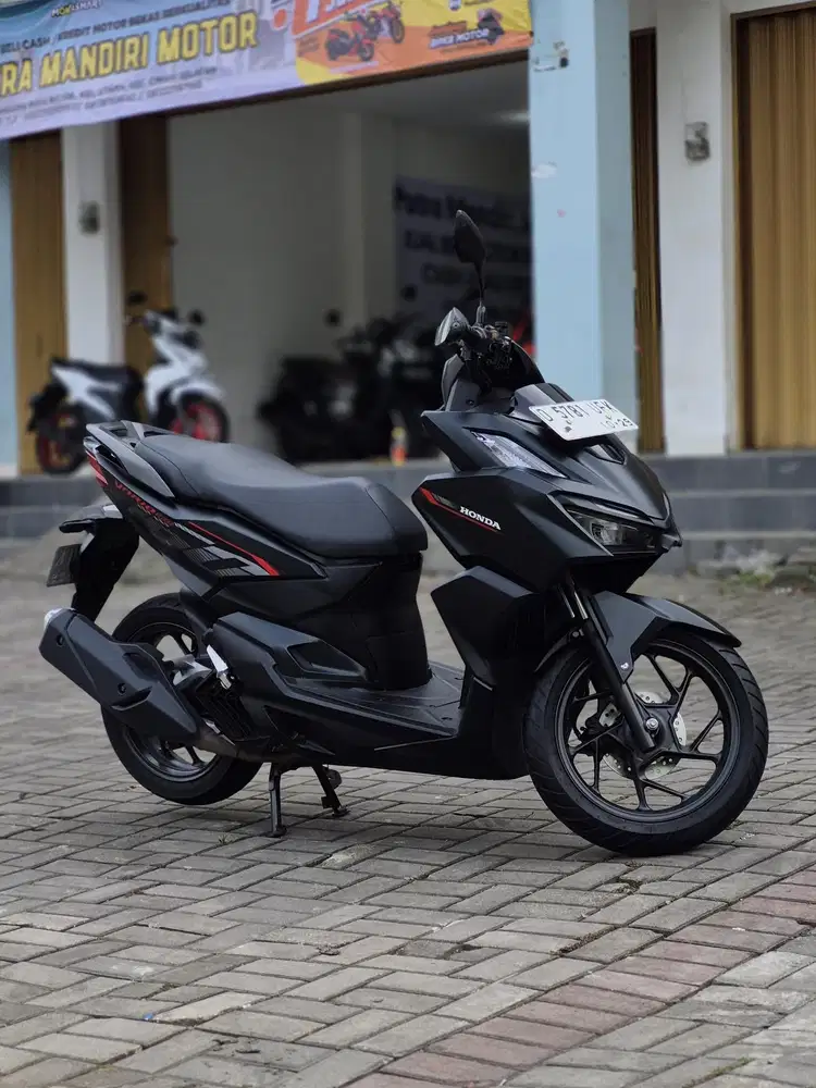 HONDA VARIO 160 CBS 2024 KM 13RB MULUS DP CUMAN 1.5JT