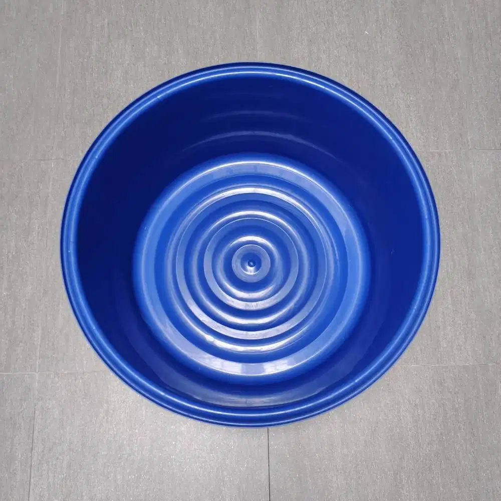 Baskom Plastik TITANIC 165 Liter Diameter 80cm Tinggi 35cm Masih Bagus