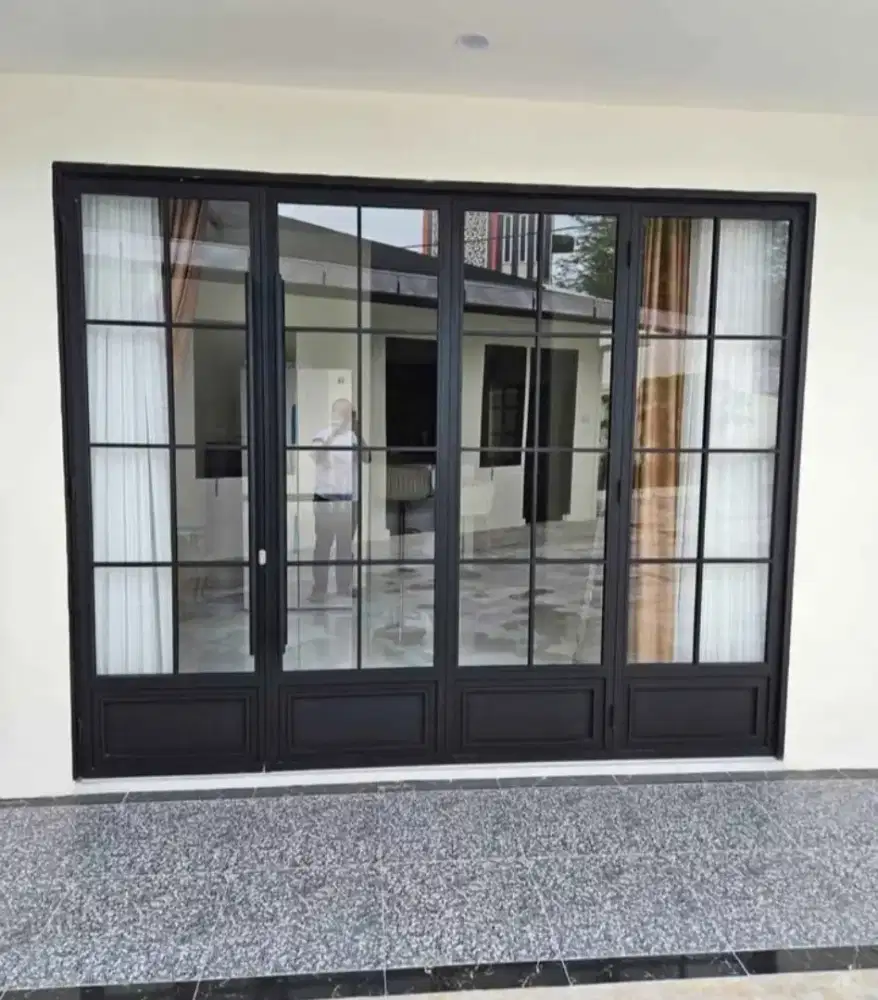 Kusen aluminium kaca