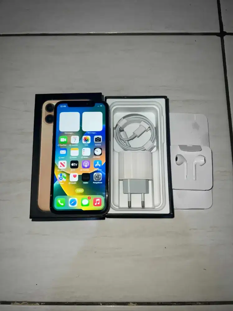 iPhone 11 PROMAX 256GB INTER FULLSET LENGKAP