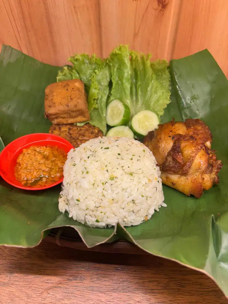 Loker Resto (perempuan)