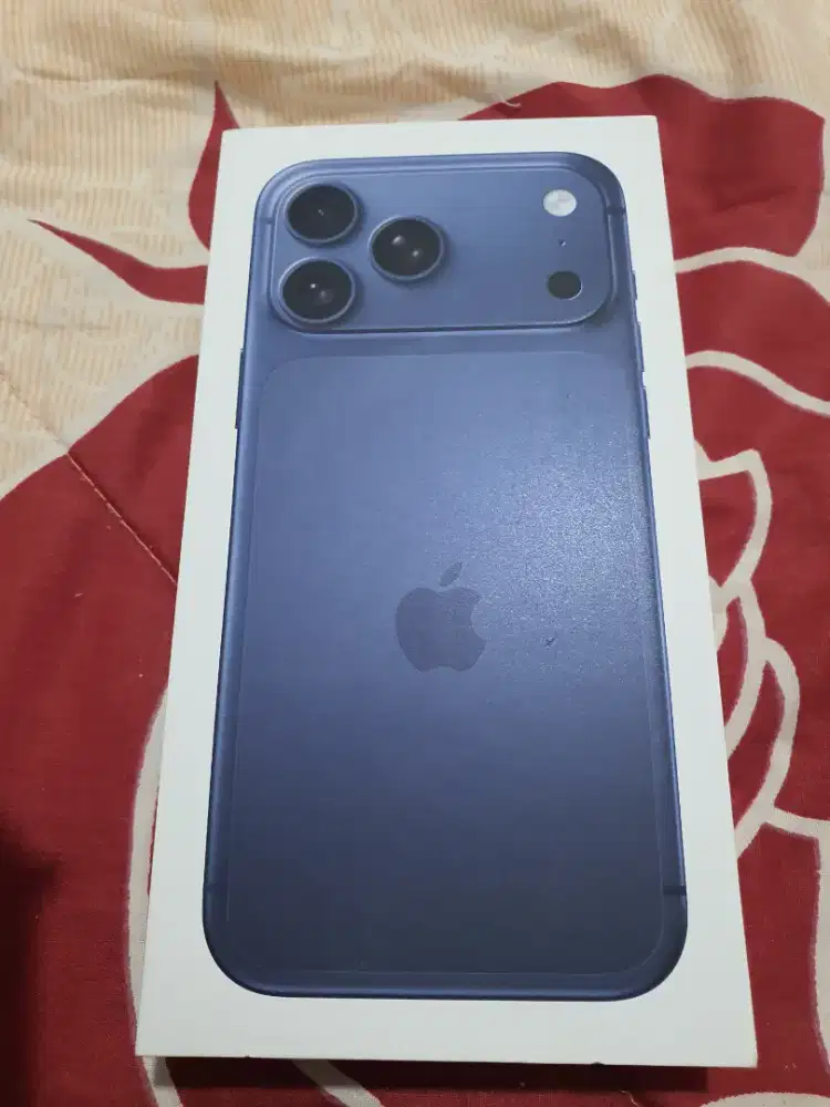 Iphone 17 promax 512gb deep blue garansi ibox 1tahun