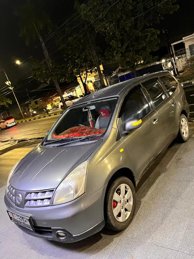 Nissan Livina 2009 Bensin