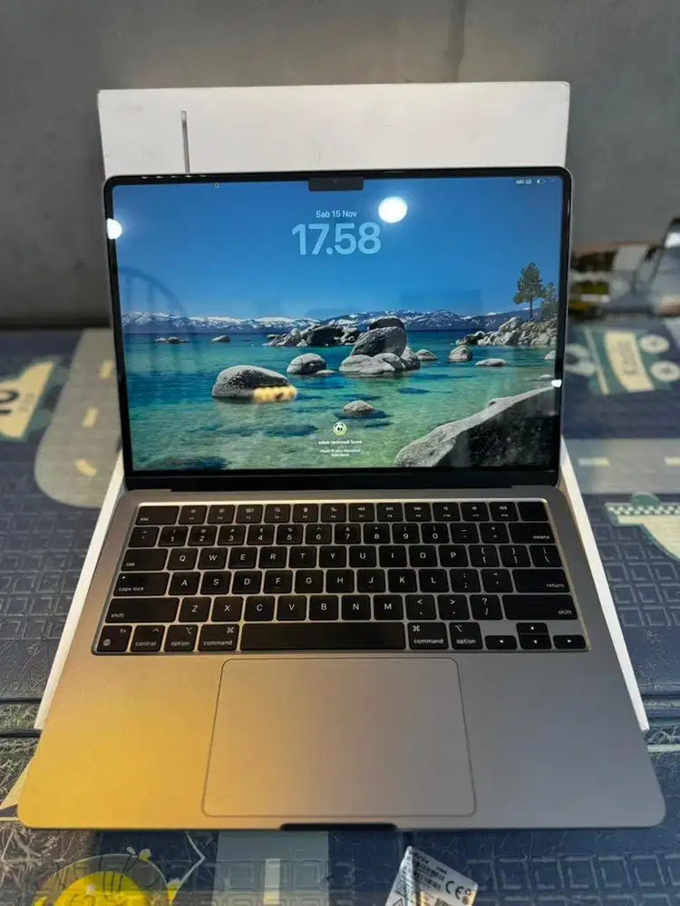 Macbook Air M3 13.6 inch 16/512 iBox