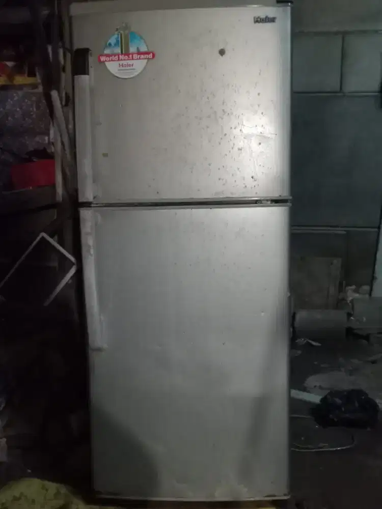 Kulkas 2 pintu merk HAIER