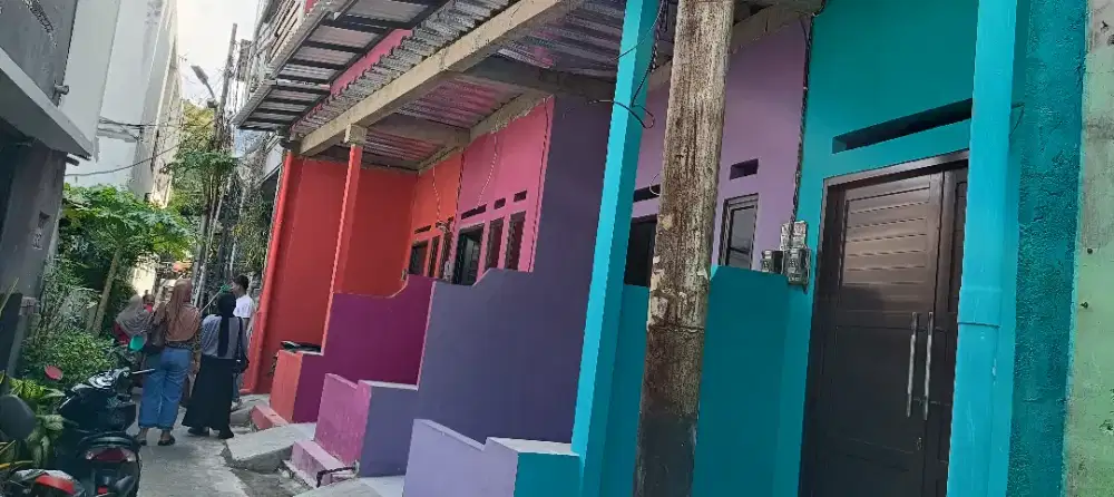 Dijual rumah 4 pintu