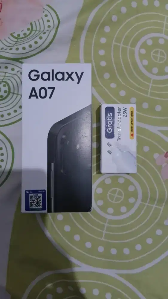 A07 black 4/64 like new