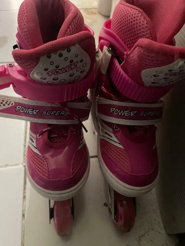 Sepatu Roda Super Serb