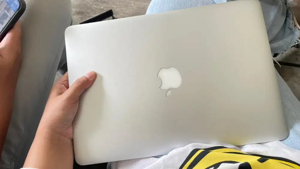 Macbook Air 13inch 128gb Mid 2012