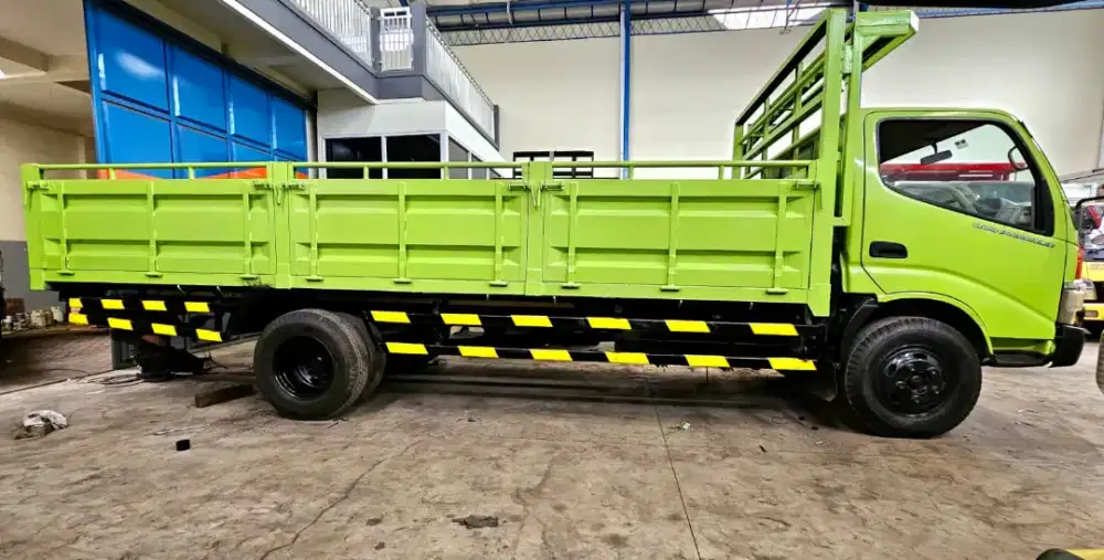 DUTRO 130MDL/Long bak 5.5m ANTIK KABIN 100% ORI CAT BAK BARU KM 123RB