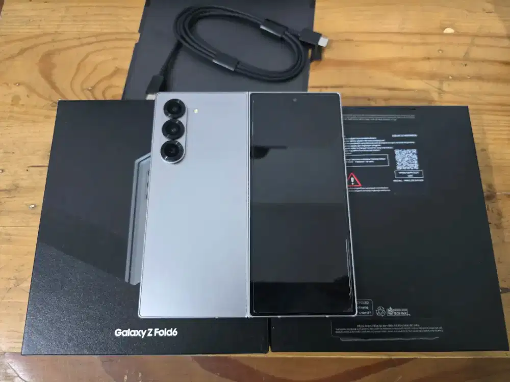 SAMSUNG Z FOLD 6 12/256GB RESMI INDO NORMAL BEZEL POJOK ADA DENT