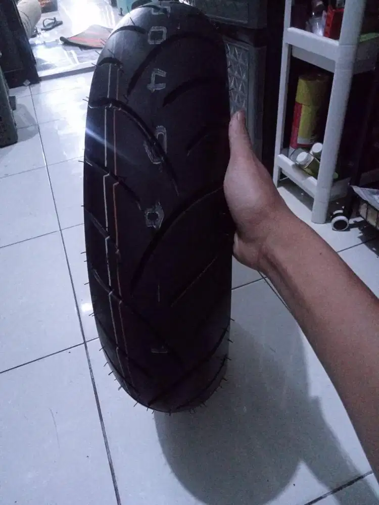 Ban Bawaan Yamaha Xmax 250 baru