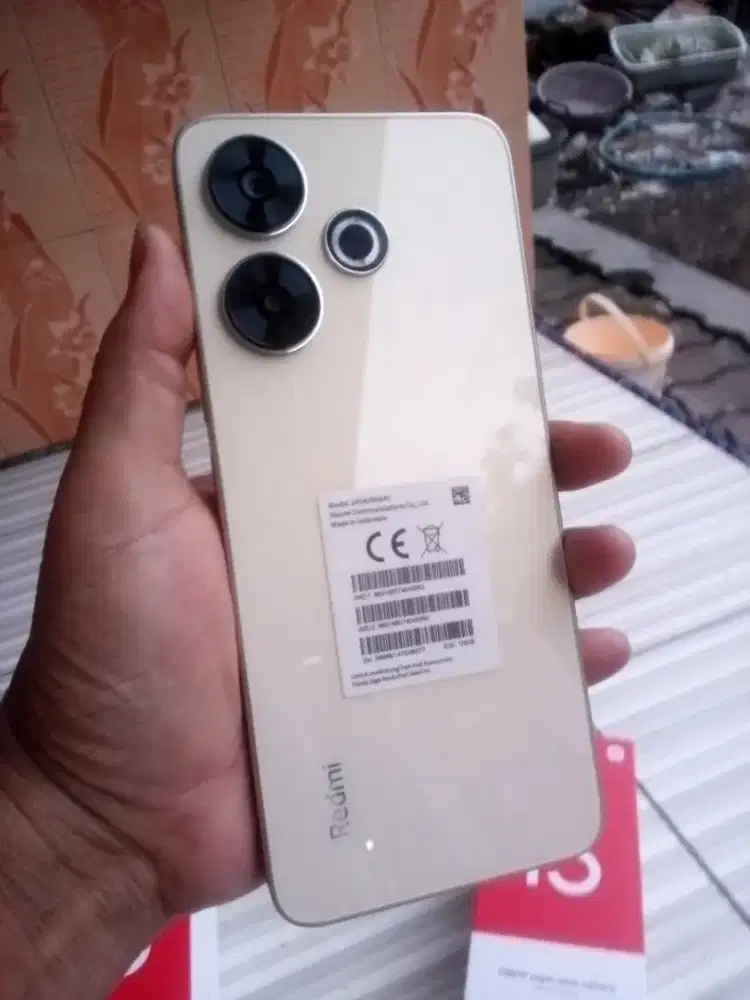 Hp Bekas Istri Redmi 13 8+4/128 Fullset