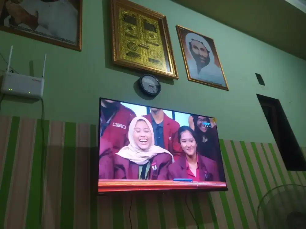 Jual briket tv/breket tv/braket tv/bracket tv/gantungan tv