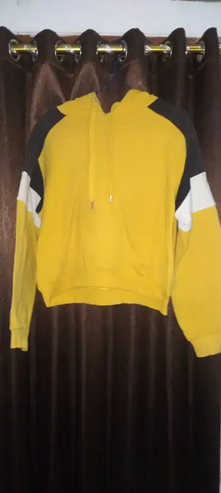 HODDIE CROPTOP H&M YELLOW S