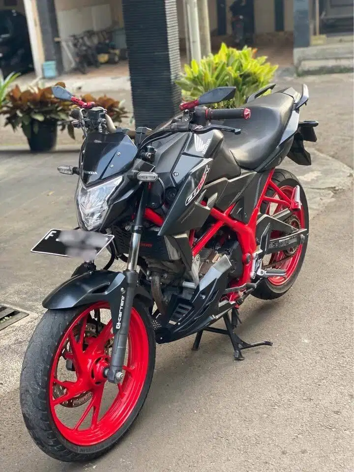 Honda CB 150R 2016 StreetFire New LED