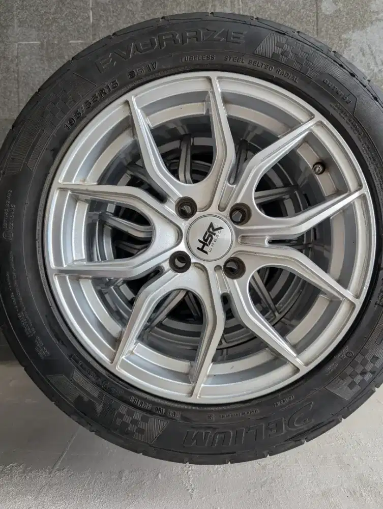 Velg HSR PCD 100 + Ban 195/55