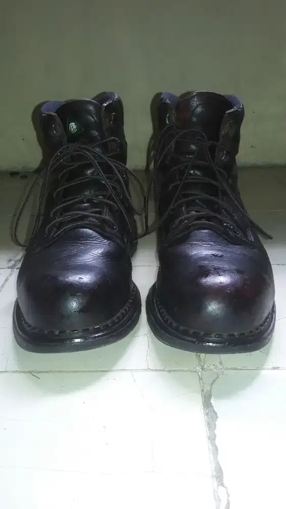 SAFETY SHOES RED WING 3526