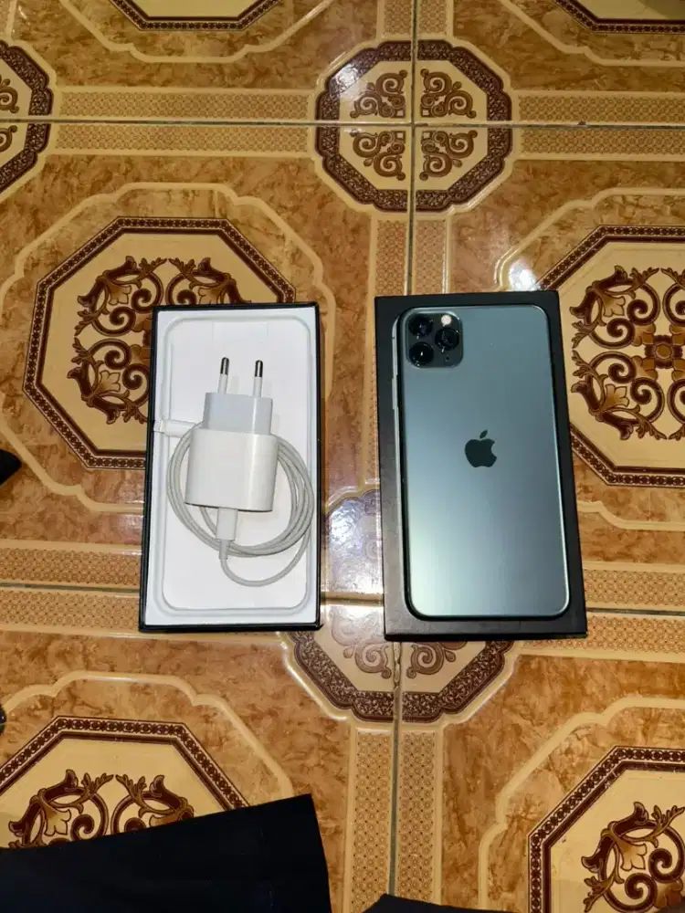 iPhone 11 pro Max 256