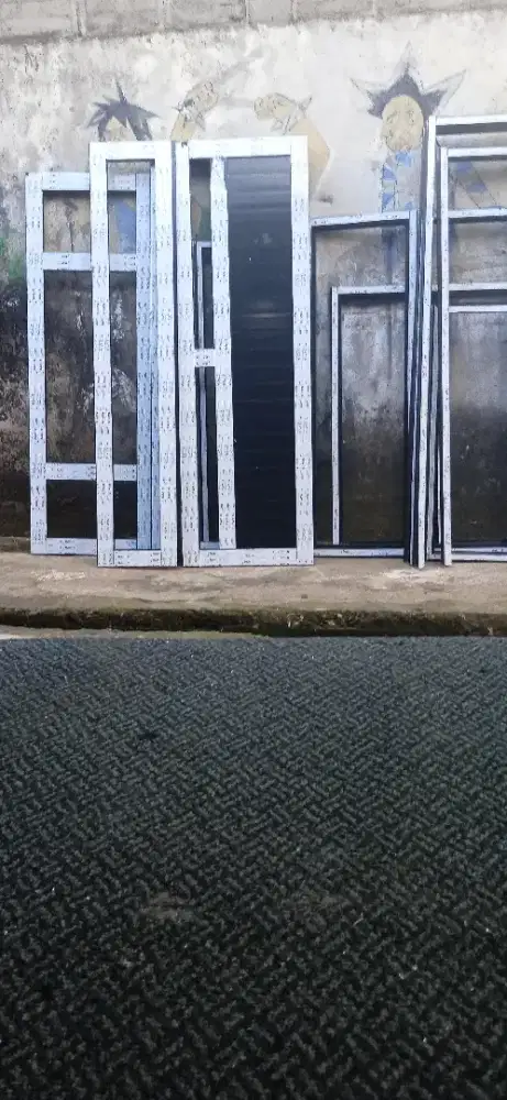 jasa pemasangan atep baja ringan dan kusen alumunium