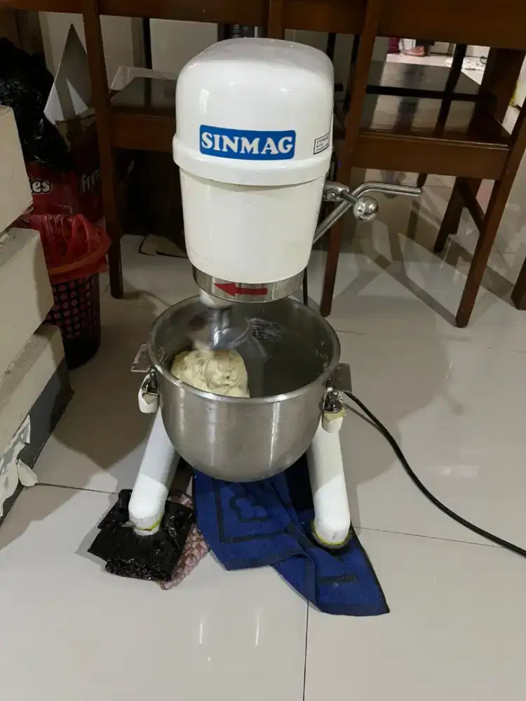 Mixer adonan roti Sinmag