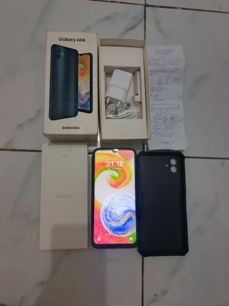 [JUAL HP PEMAKAIAN SENDIRI] SAMSUNG A04 LENGKAP BOX BONUS CASING