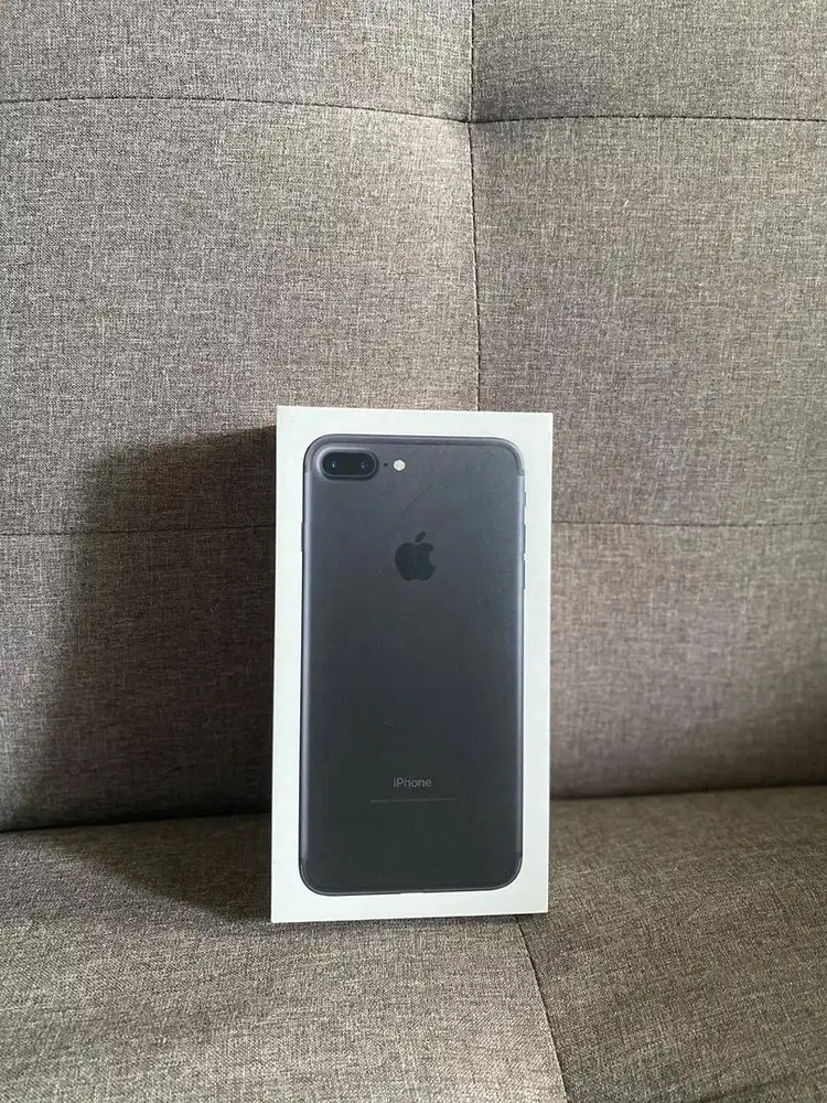 iPhone 7 plus Black 128gb