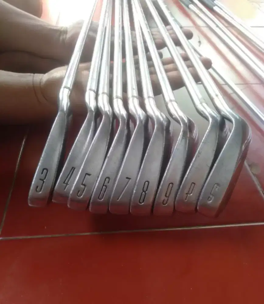 Jual 2set stik golf Mizuno dan Keller kondisi mulus terawat