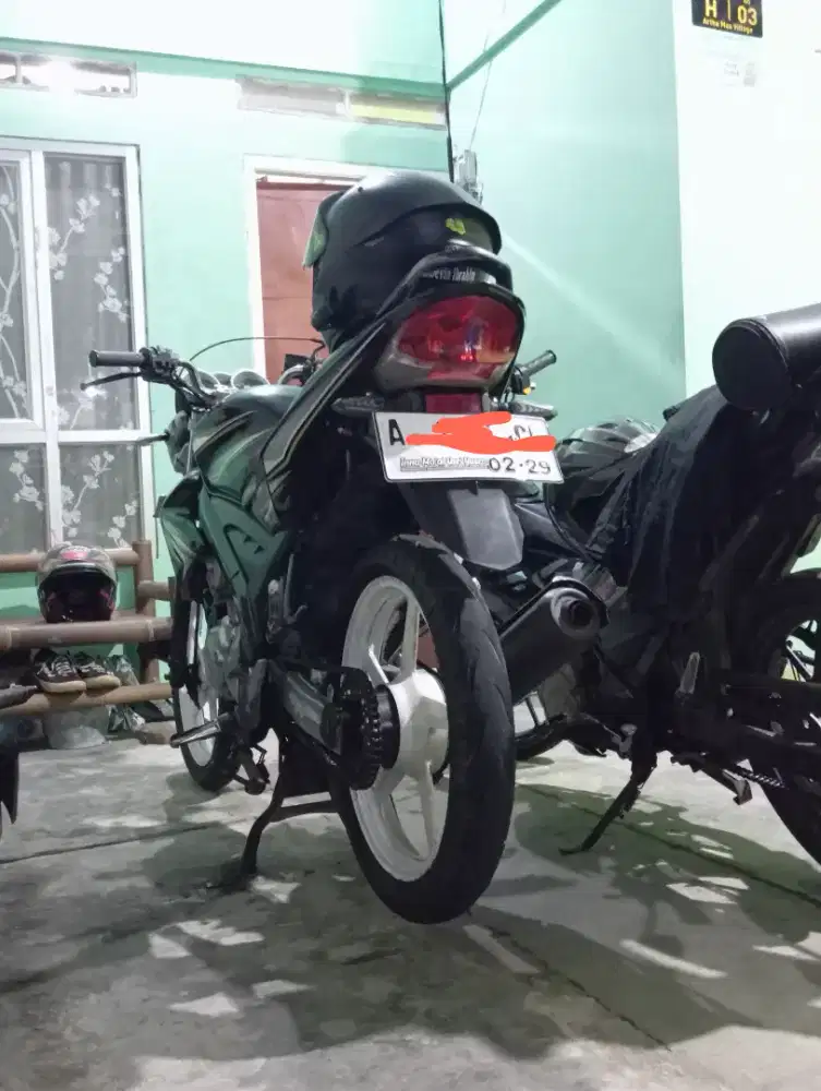 Jual Yamaha Vixion 2013 surat2 lengkap pemakaian sehari2