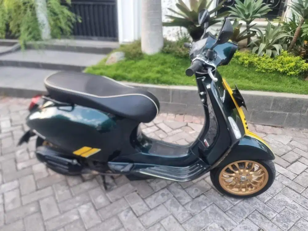 VESPA sprint racing sixties