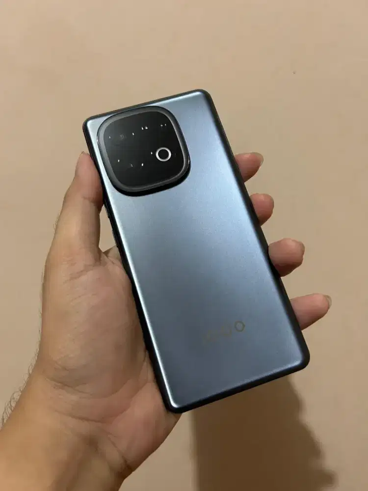Iqoo Neo 10 12/256GB Fullset Garansi Resmi