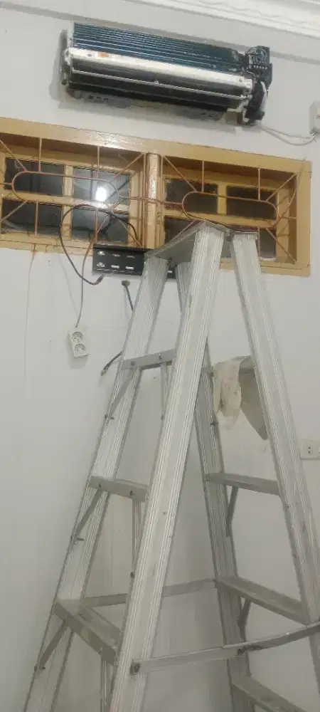 SERVICE AC PERBAIKAN DAN MAINTENANCE