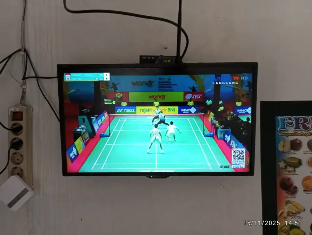 TV LED Sharp Aquos 24 inchi