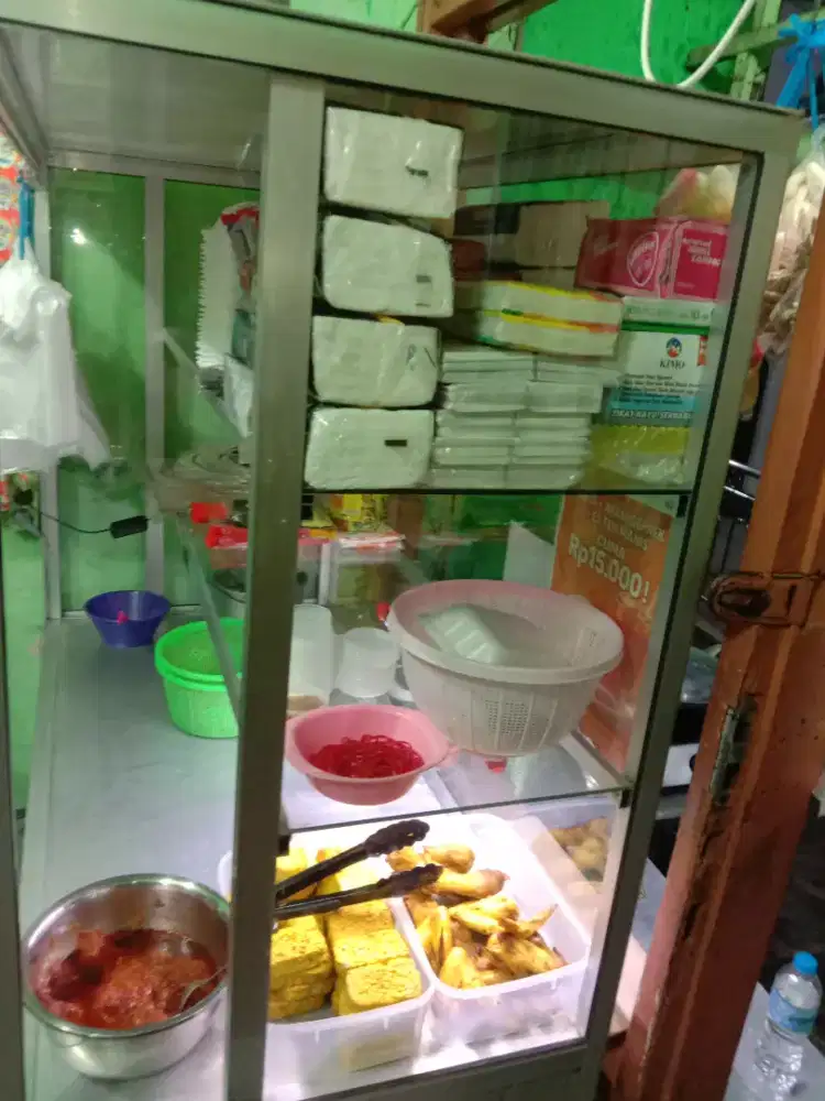 Etalase gerobak kaca aluminium