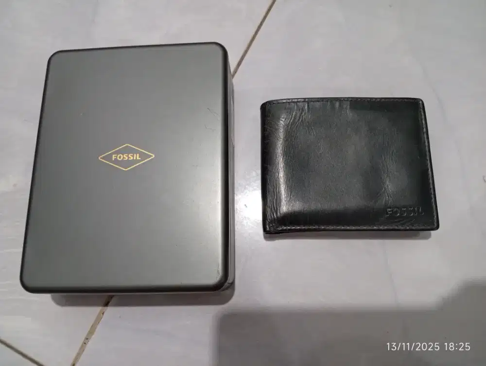 Dompet Kulit Fossil