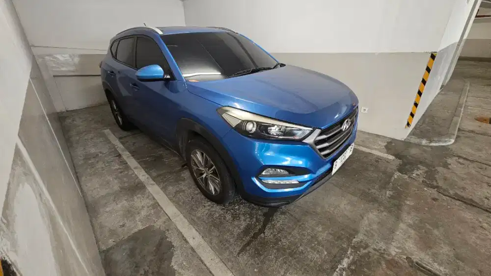 Dijual Tucson 2016 Warna Biru. Individu