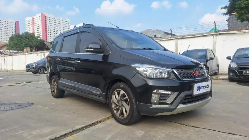 DP MURAH Wuling Confero S 1.5 L Bensin-MT 2018 Hitam CKKKB