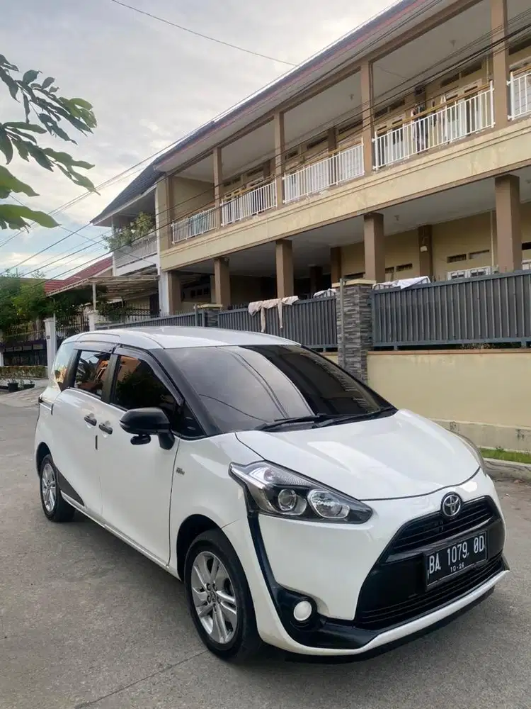 Toyota Sienta E 2016 Manual 6 speed