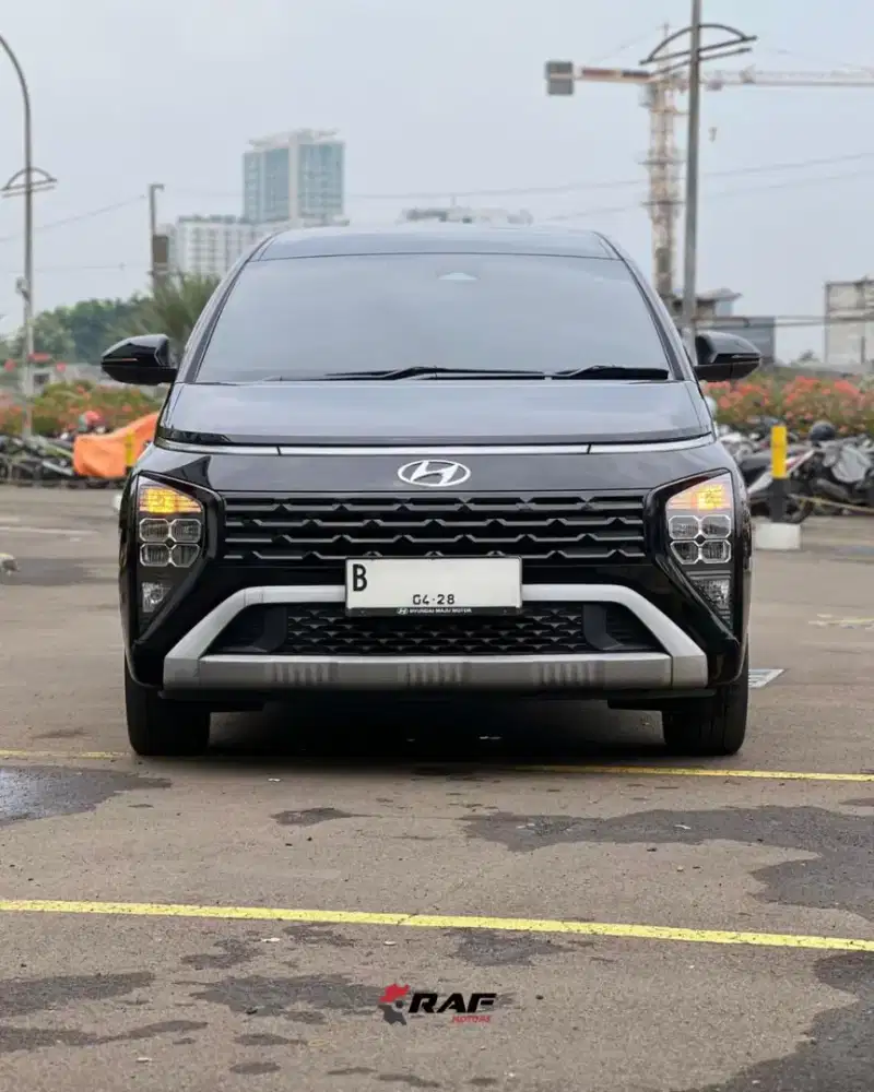 Hyundai Stargazer Prime 1.5 IVt 2023 Nik 2022 Hitam Matic