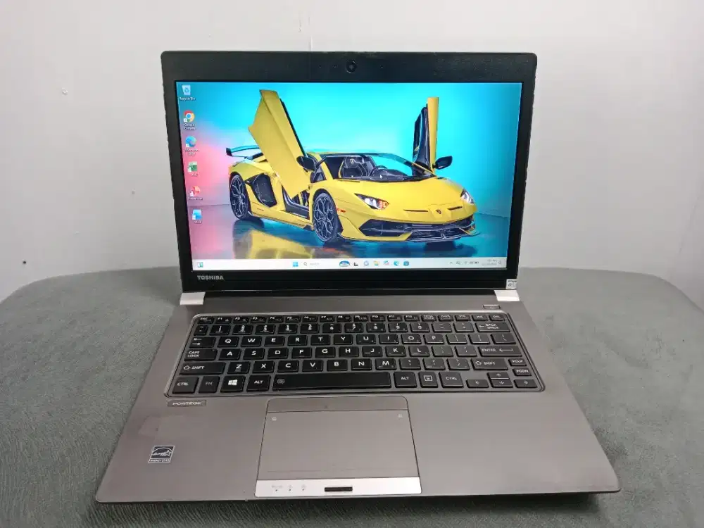 TOSHIBA PORTEGE Z30-C i7-6500  GEN6Th RAM8GB SSD128GB