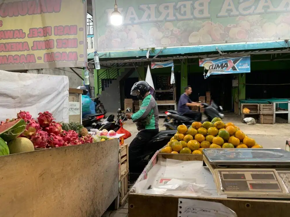 Dibutuhkan karyawan cowok jaga toko buah