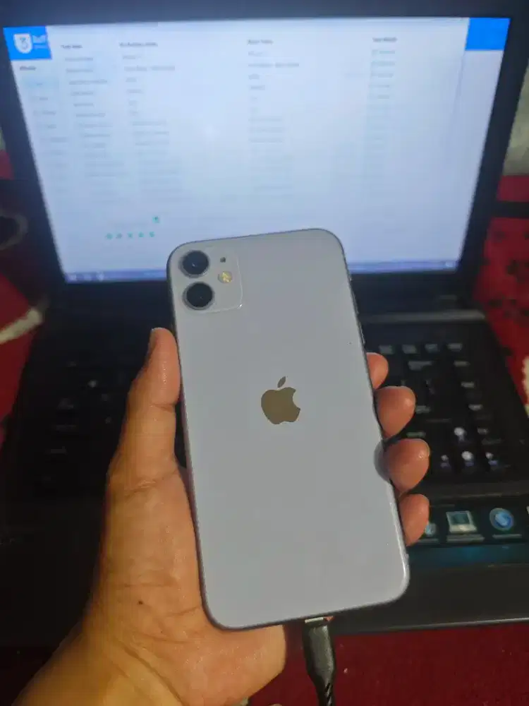 Iphone 11 64gb hp casan mulus