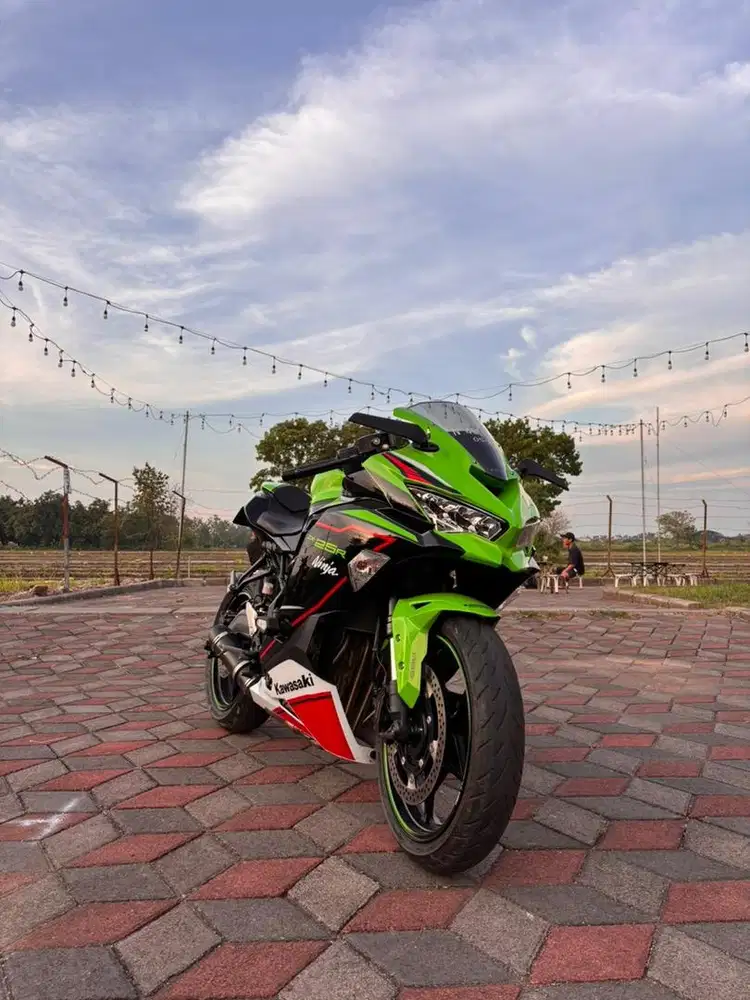 Zx25r ABS KRT Edition